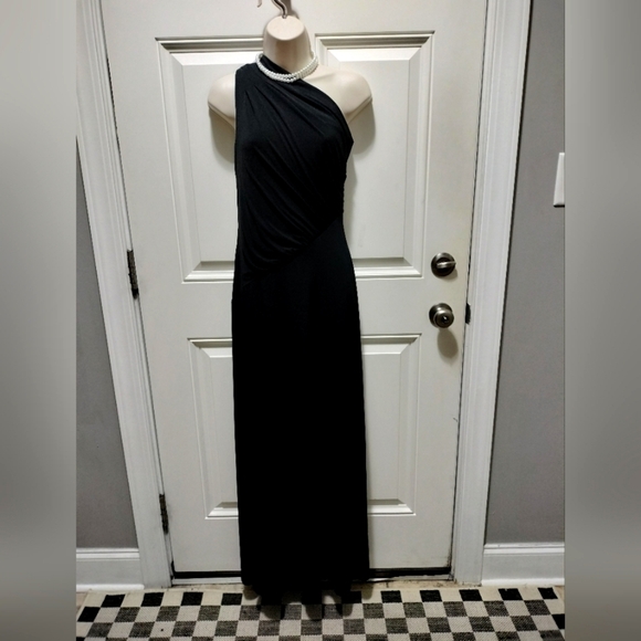 Ann Taylor Dresses & Skirts - Ann Taylor Black One Shoulder Cocktail Dress